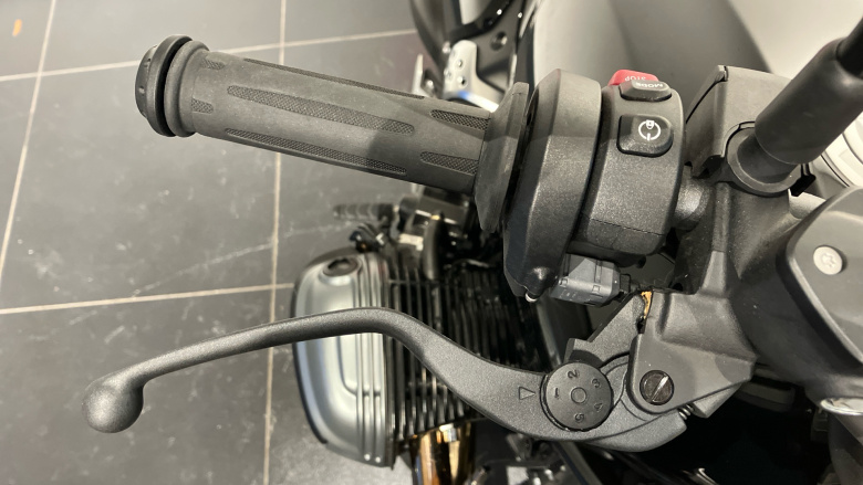 BMW R12 (24MY)